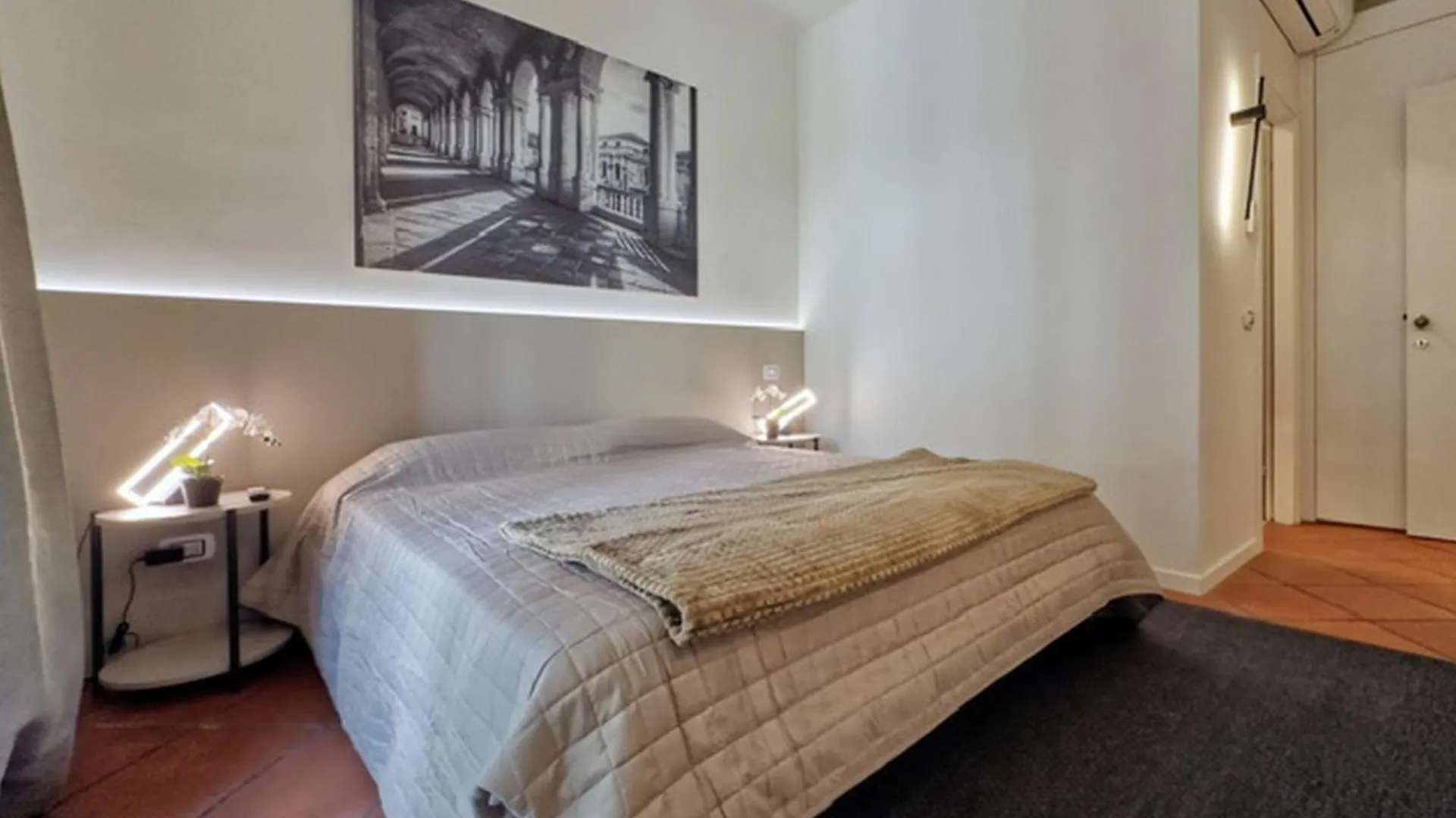 Ponte Degli Angeli Modern And Central Apartment! Vicenza Apartment