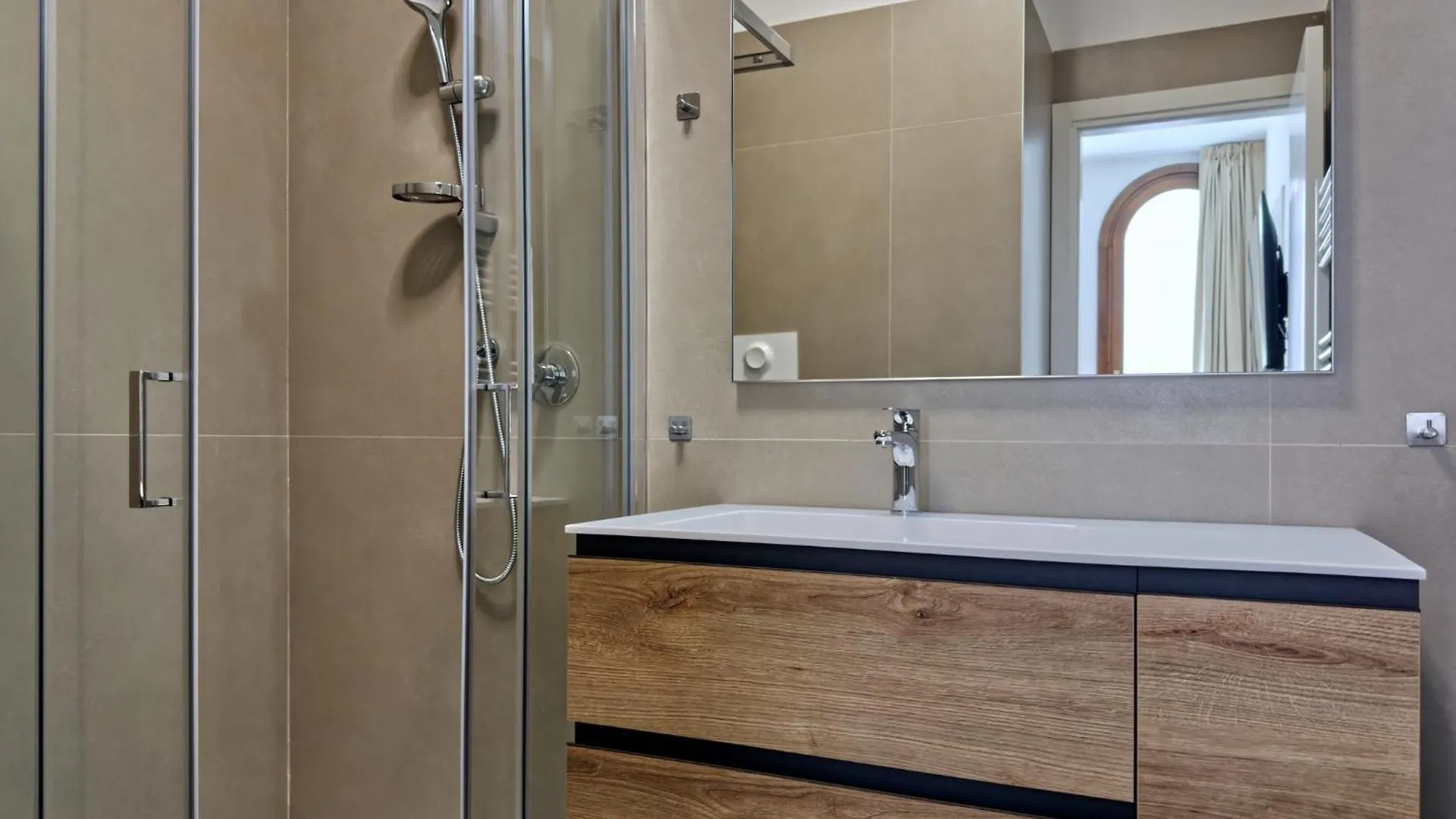 Apartment Ponte Degli Angeli Modern And Central Apartment! Vicenza Italy